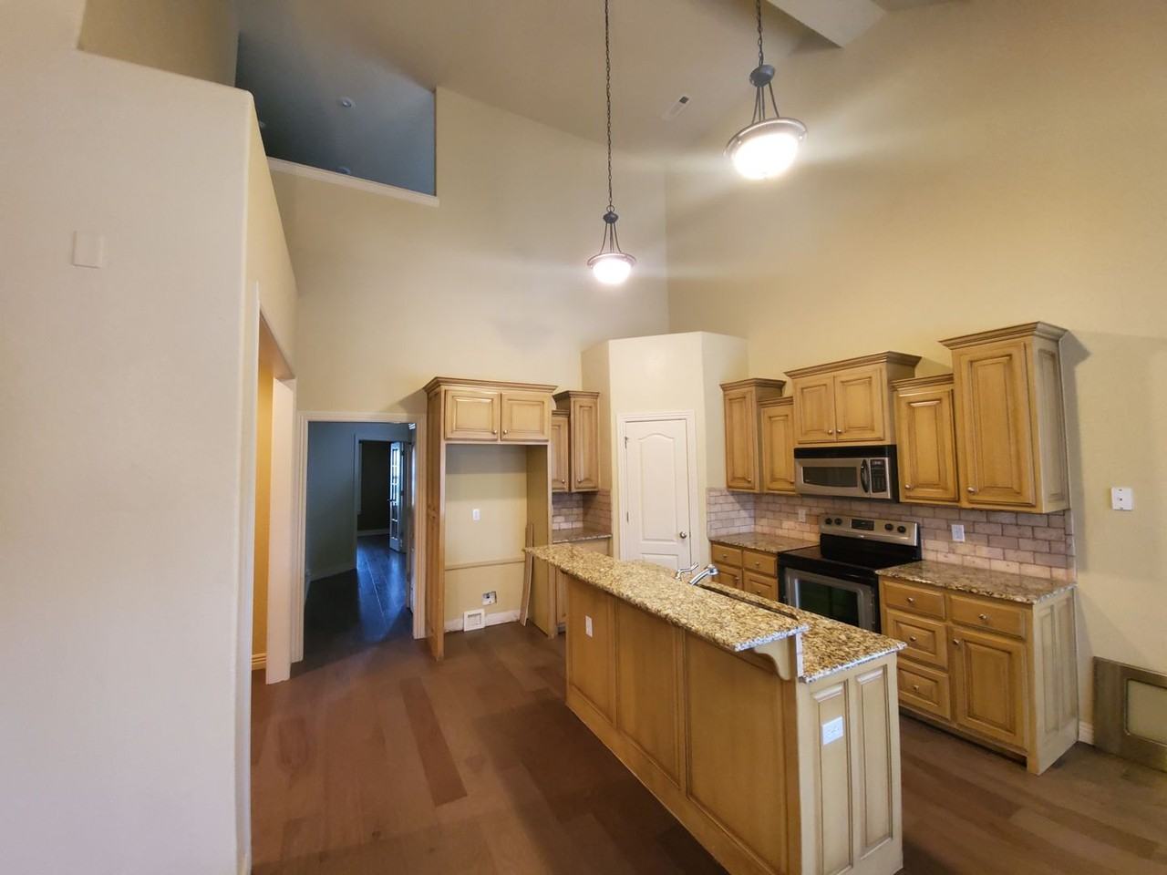 4083 N Zion Valley Dr - Photo 4 of 17