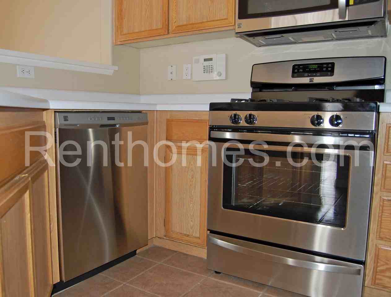 11867 Spruce Run Dr Unit A - Photo 6 of 12