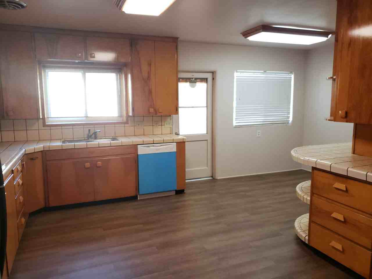 714 Desert Gardens Dr - Photo 3 of 22