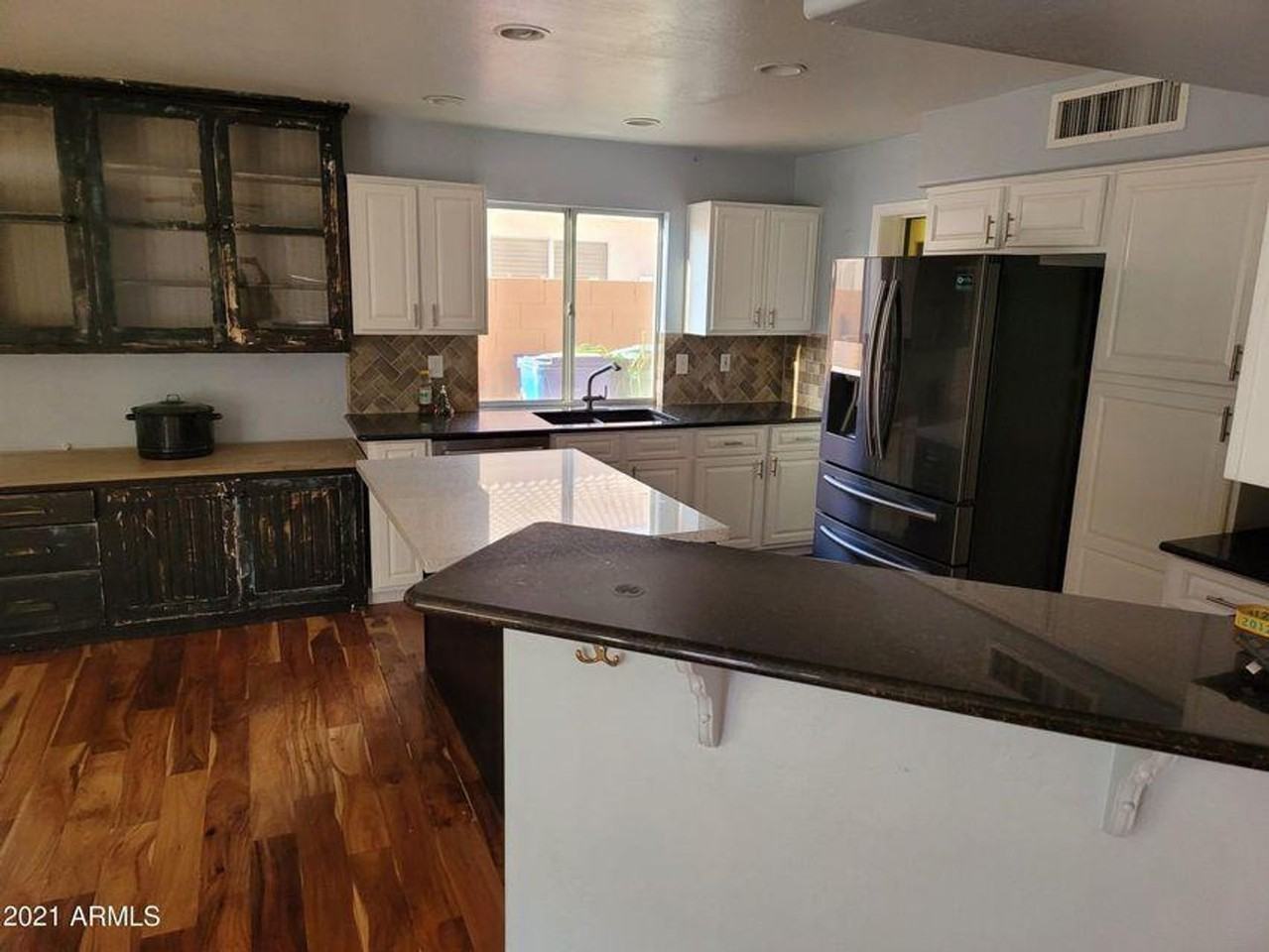 2728 S Sawyer Cir - Photo 6 of 20