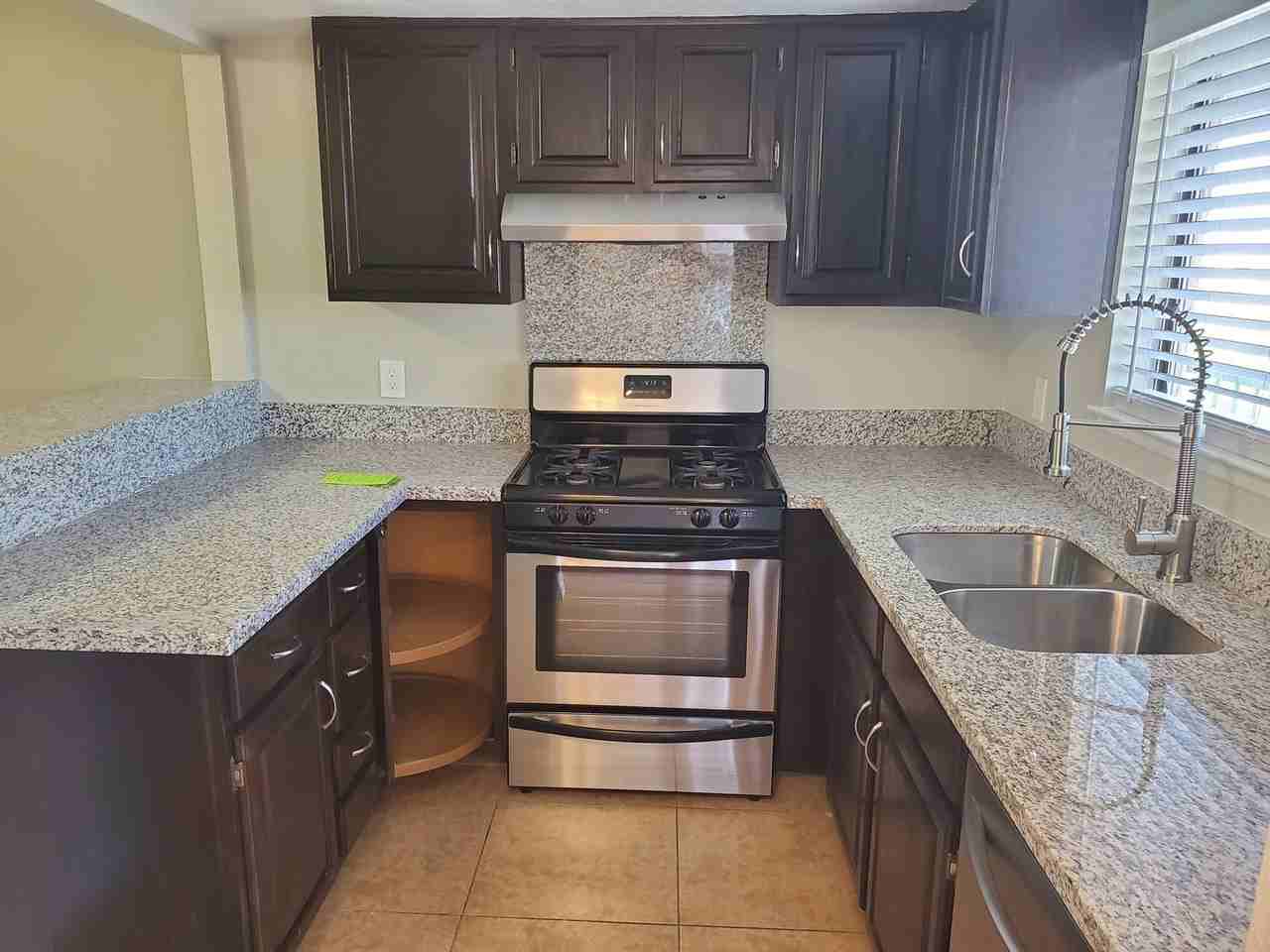 2888 Bluebonnet Dr - Photo 2 of 19