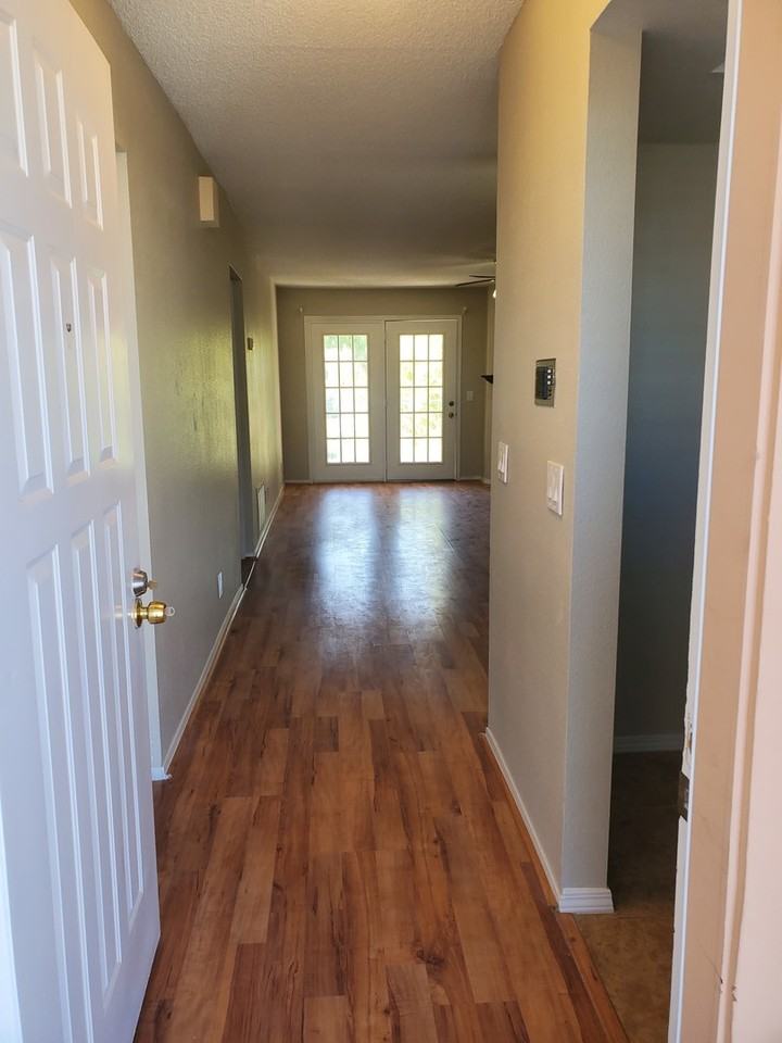 2888 Bluebonnet Dr - Photo 3 of 19