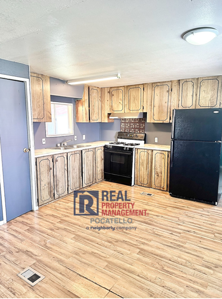 193 Teakwood St - Photo 2 of 17