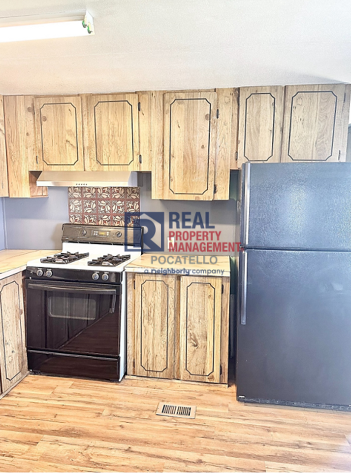193 Teakwood St - Photo 4 of 17