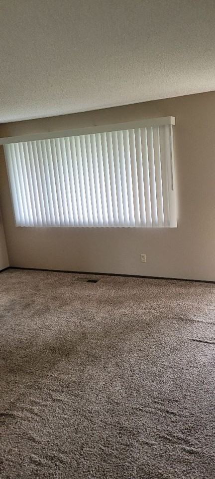 820 W Quince Ave - Photo 2 of 8