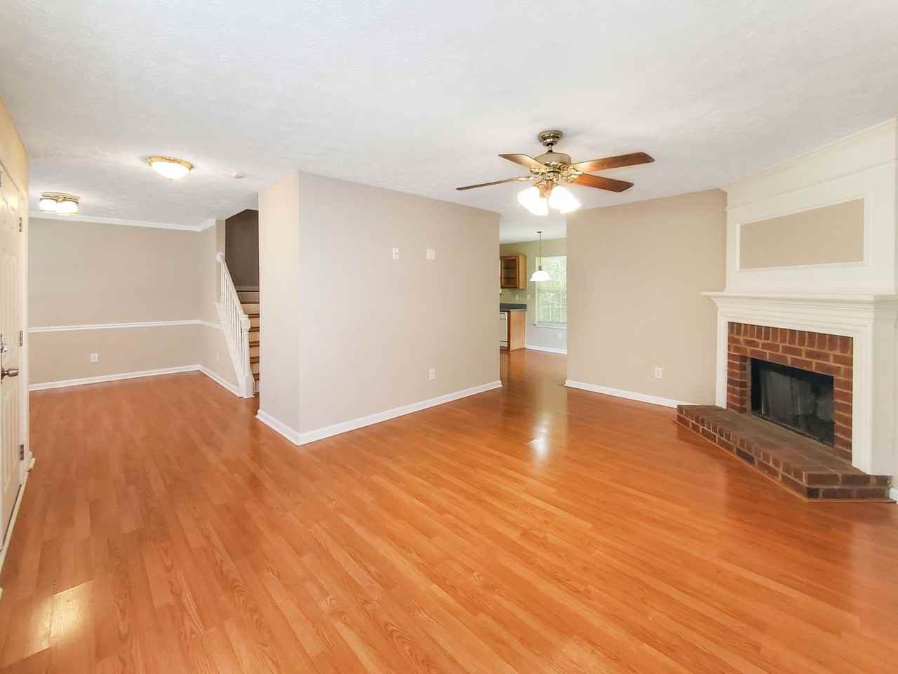 6980 Chasewater Ln - Photo 7 of 37