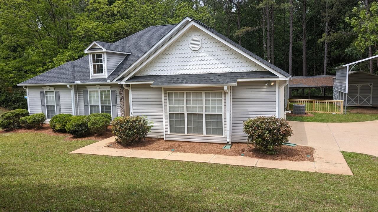 105 Foxdale Dr - Photo 2 of 24