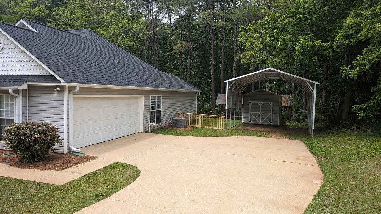 105 Foxdale Dr - Photo 3 of 24