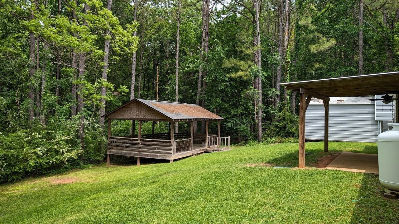 105 Foxdale Dr - Photo 4 of 24