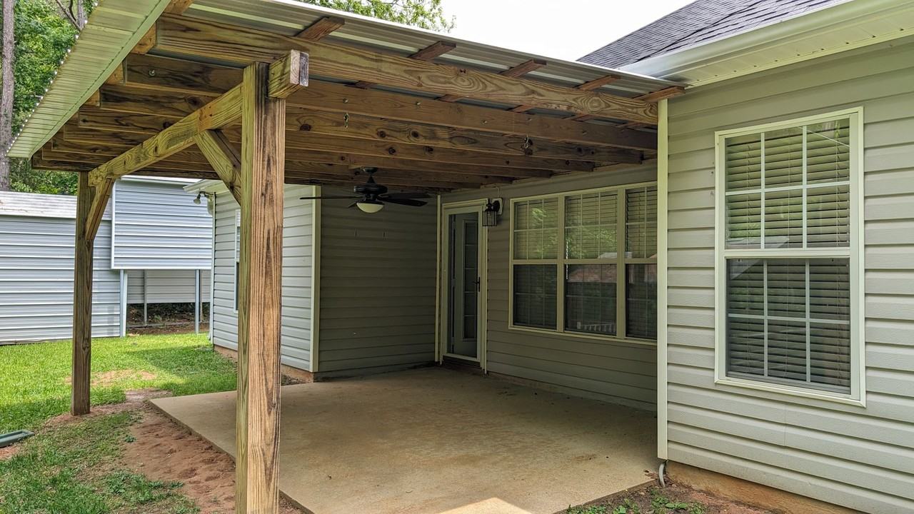 105 Foxdale Dr - Photo 5 of 24