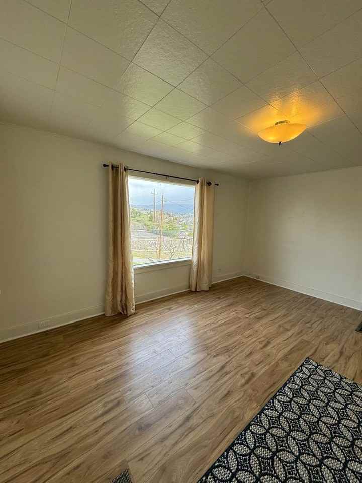 153 Octavia Ave - Photo 6 of 16