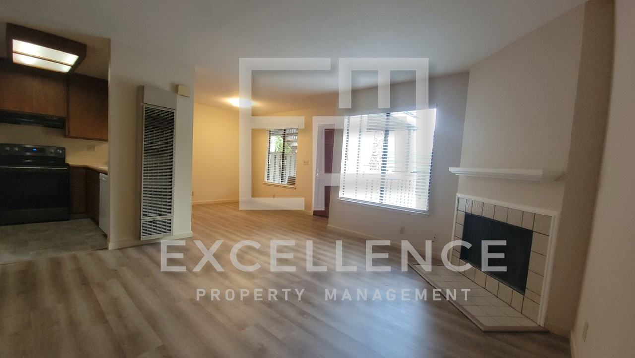 1248 Coyote Creek Pl - Photo 3 of 12