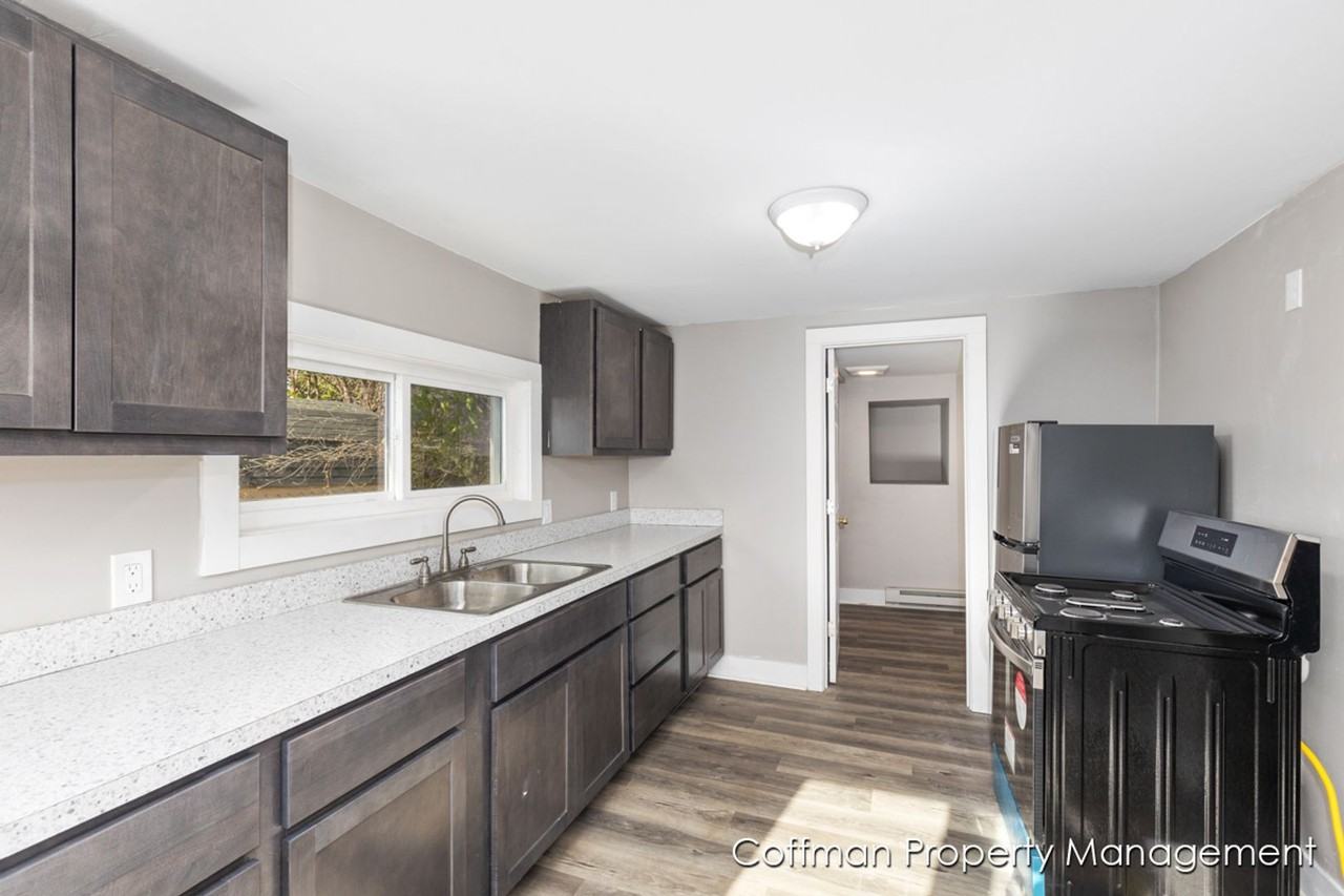 2065 Johanna Ave Sw - Photo 6 of 9