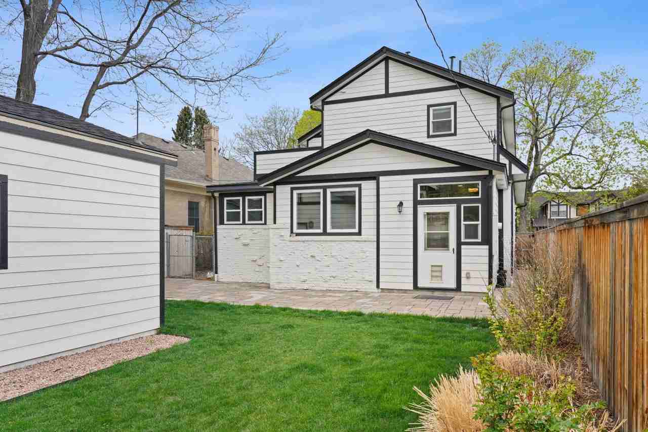 2370 2370 Elm St - 2370 Elm St - Photo 3 of 40