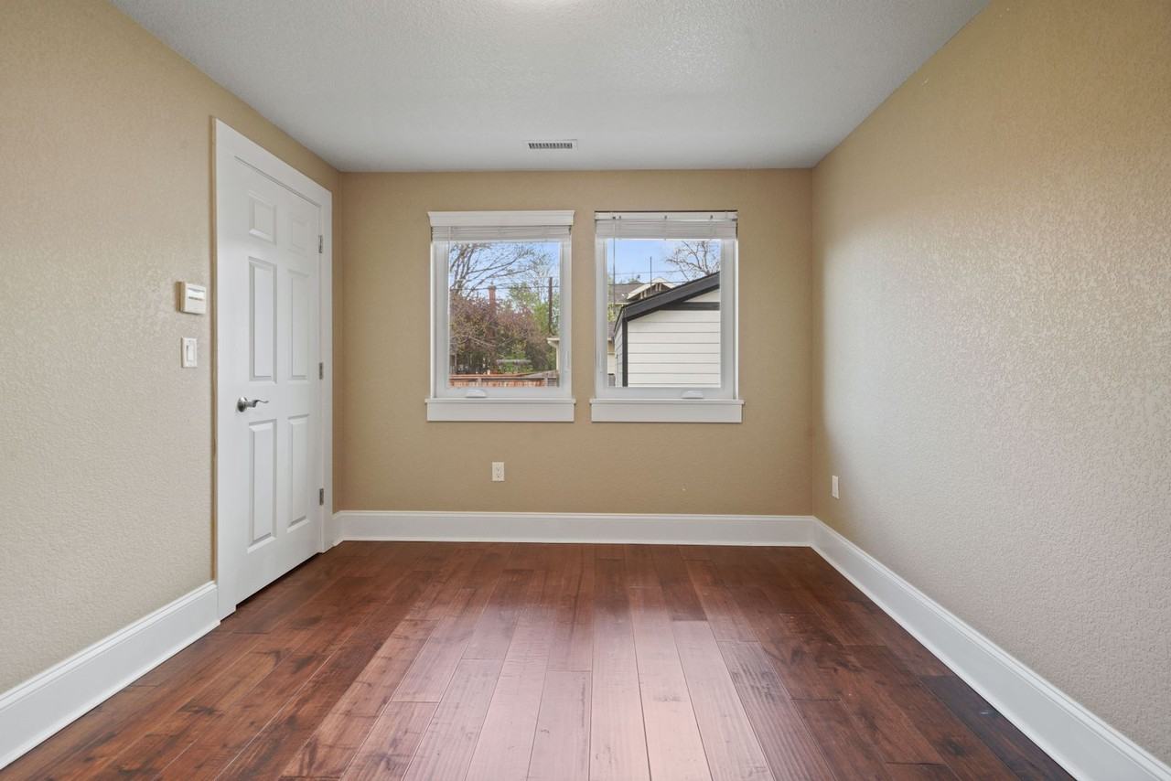 2370 2370 Elm St - 2370 Elm St - Photo 6 of 40