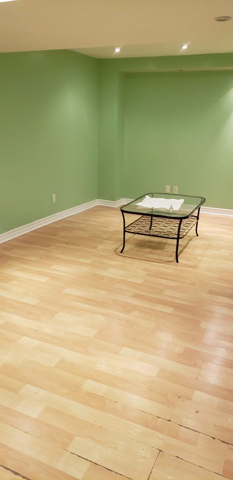 156 Laramie Crescent - Photo 2 of 5