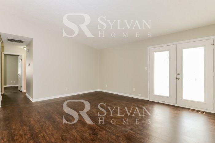 5317 Telford Ct - Photo 2 of 15