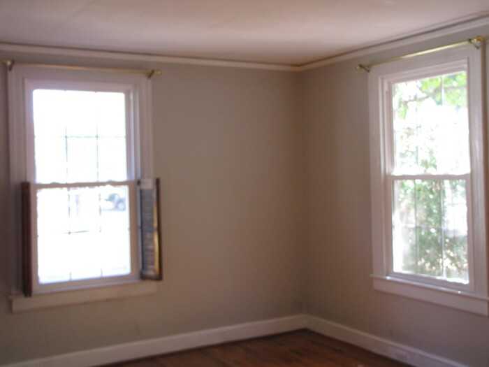 105 E Edgewood Dr - Photo 2 of 10