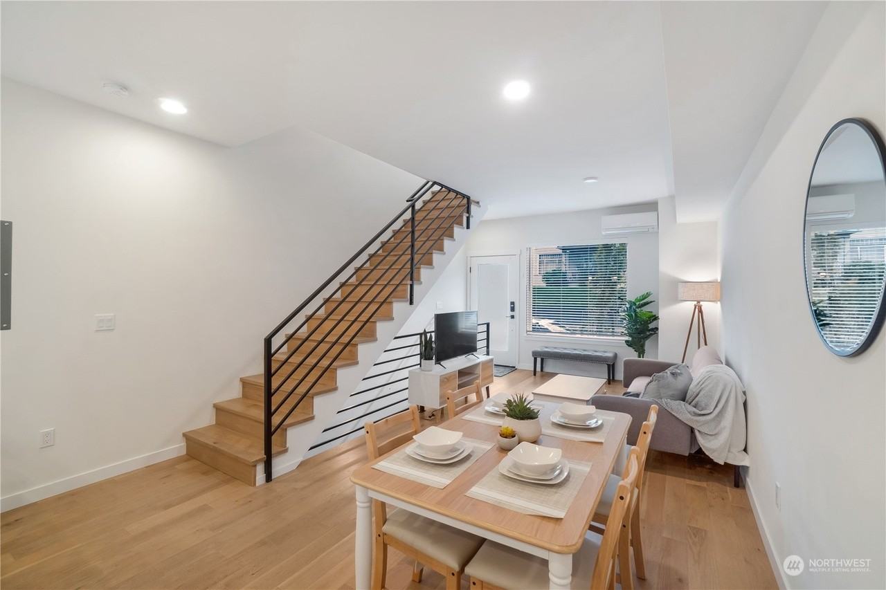 5240 Brooklyn Ave Ne #B - Photo 4 of 22