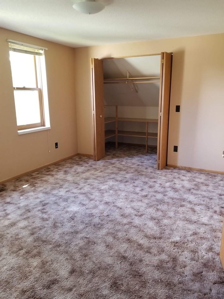 1001 Oak St Apt A #NA - Photo 2 of 12