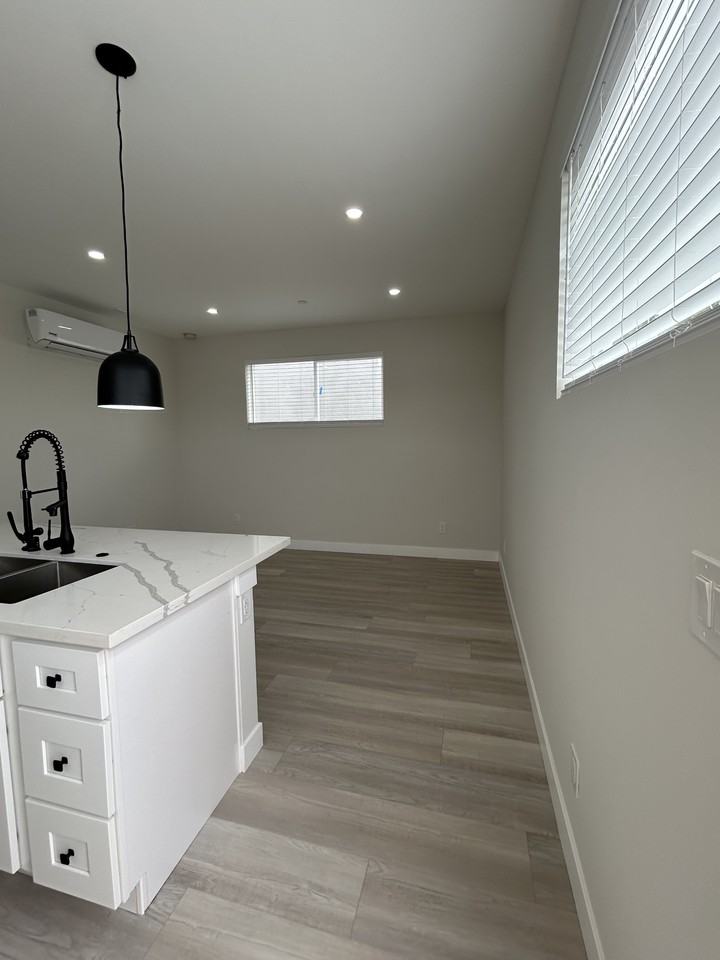 3322 B St #3322 - Photo 3 of 31