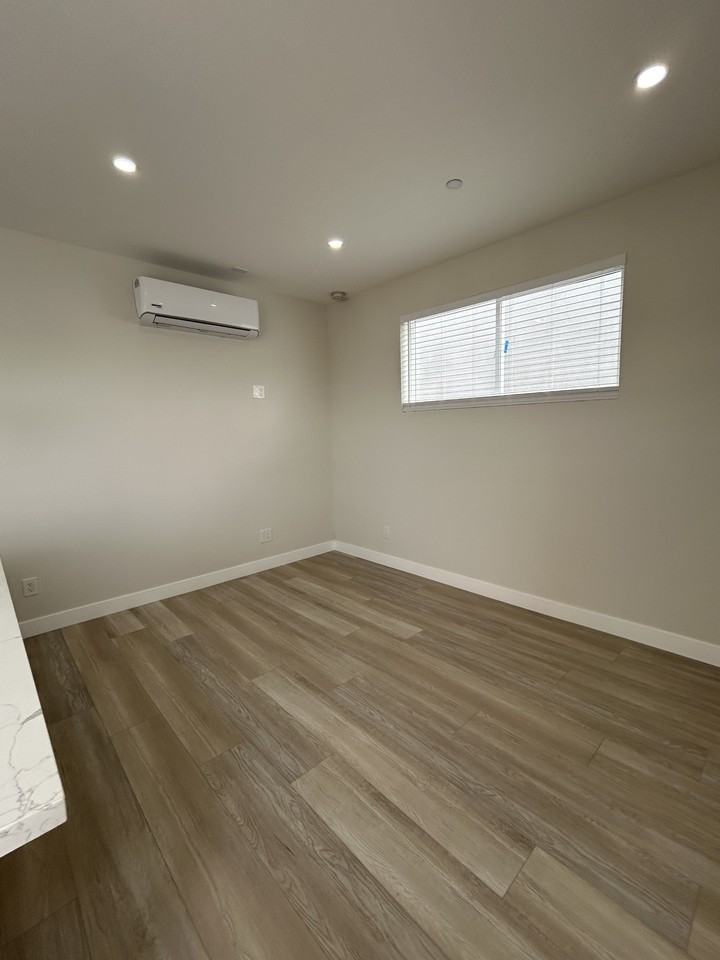 3322 B St #3322 - Photo 7 of 31