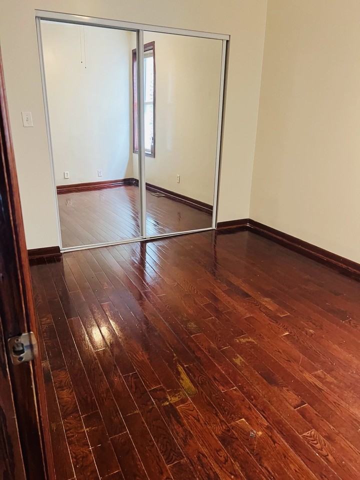 920 N Drake Ave #2A1stFL - Photo 6 of 11