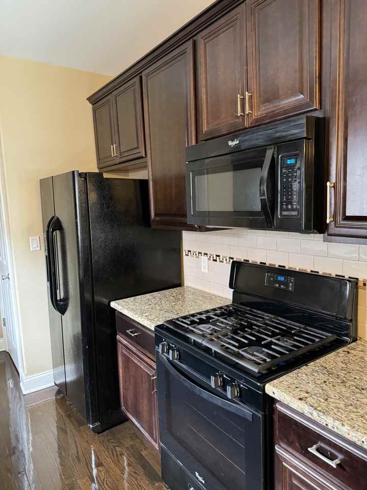 7128 Jefferson Ave #NA - Photo 3 of 9