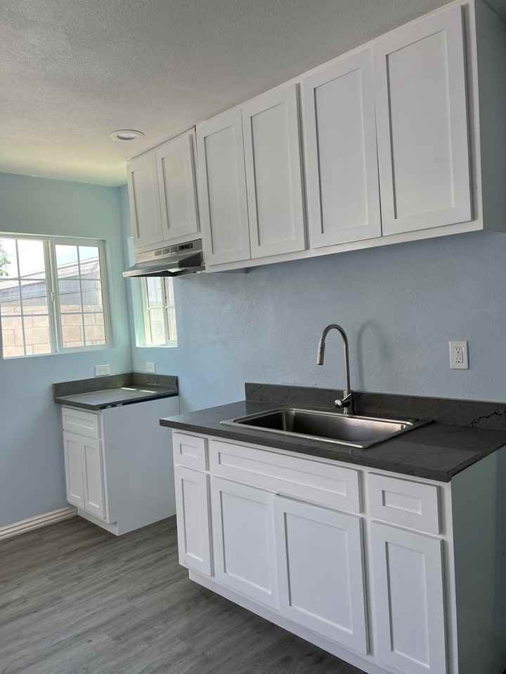 6500 1/4 Templeton St #NA - Photo 3 of 7