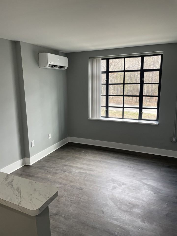 931 Covington Dr #201