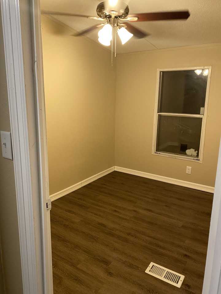 106 Lost Springs Dr #NA - Photo 2 of 12