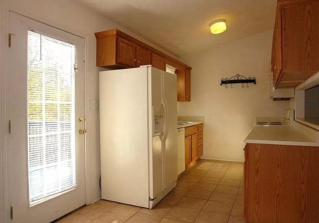 126 Baymeadow Ln #NA - Photo 2 of 11