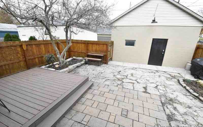 396 E Kossuth St #NA - Photo 3 of 20
