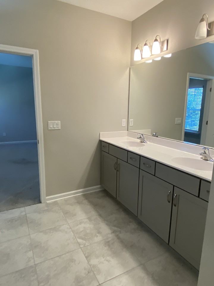 2175 Eagle Talon Cir #NA - Photo 3 of 20