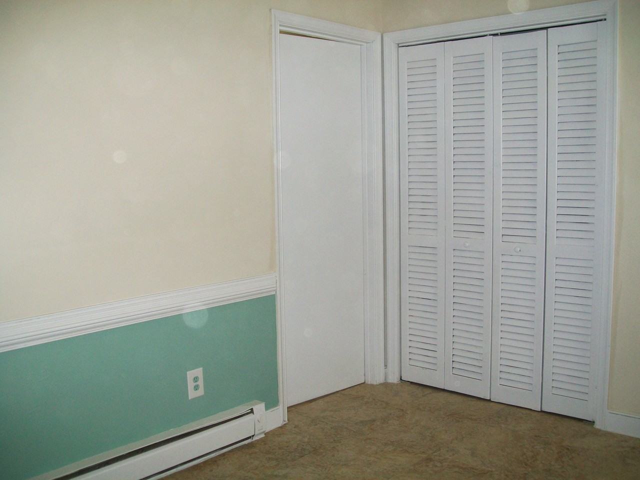 207 N Fern Ave #1 - Photo 3 of 9