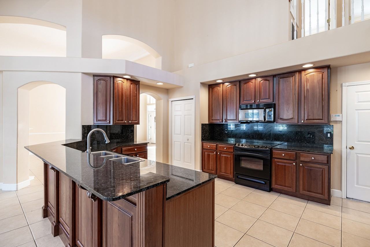 5028 Ashington Landing Dr #1 - Photo 3 of 35