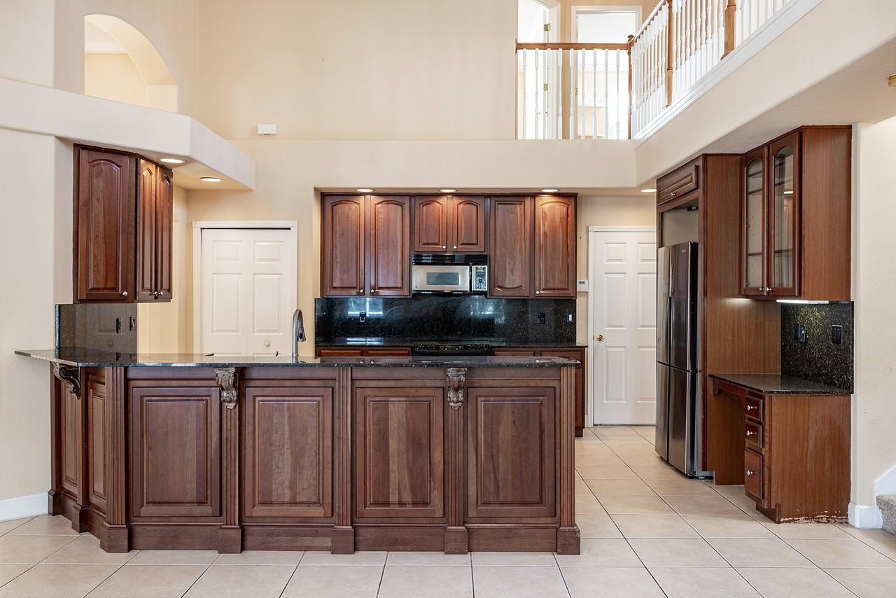 5028 Ashington Landing Dr #1 - Photo 4 of 35