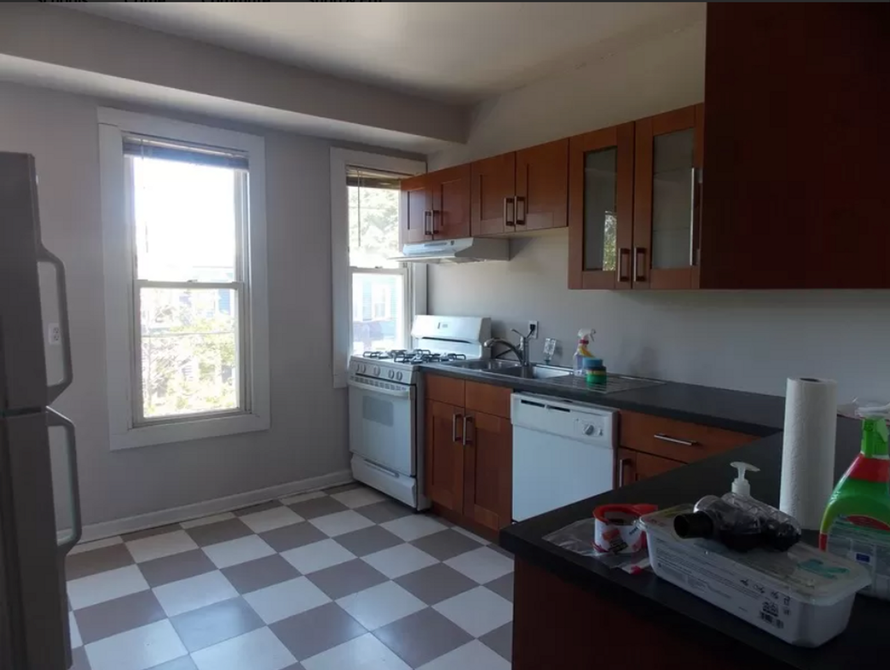 940 State St #3 - Photo 5 of 11