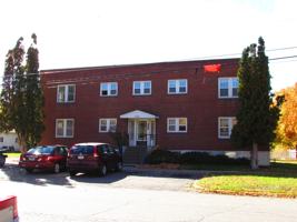 featured image of 200 Woodford St