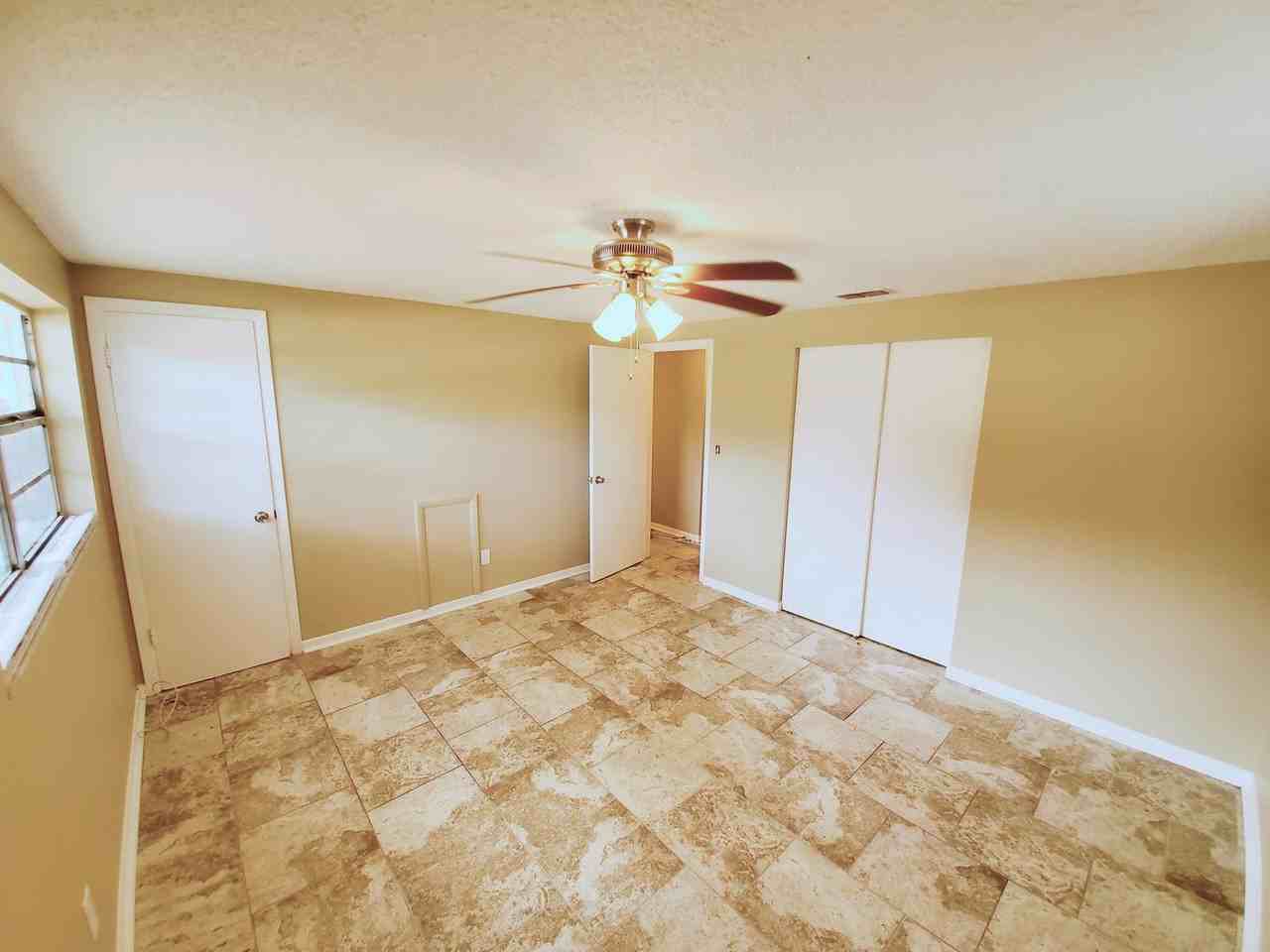 5301 89th Ave N - Photo 7 of 22