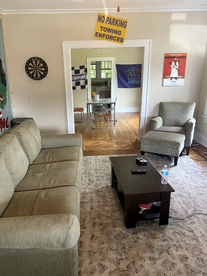 700 W Georgia Ave - Photo 3 of 8