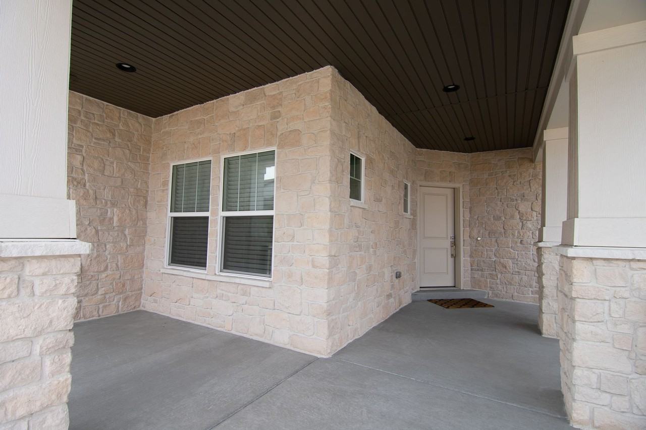 2034 E Pepper View Cir - Photo 4 of 50