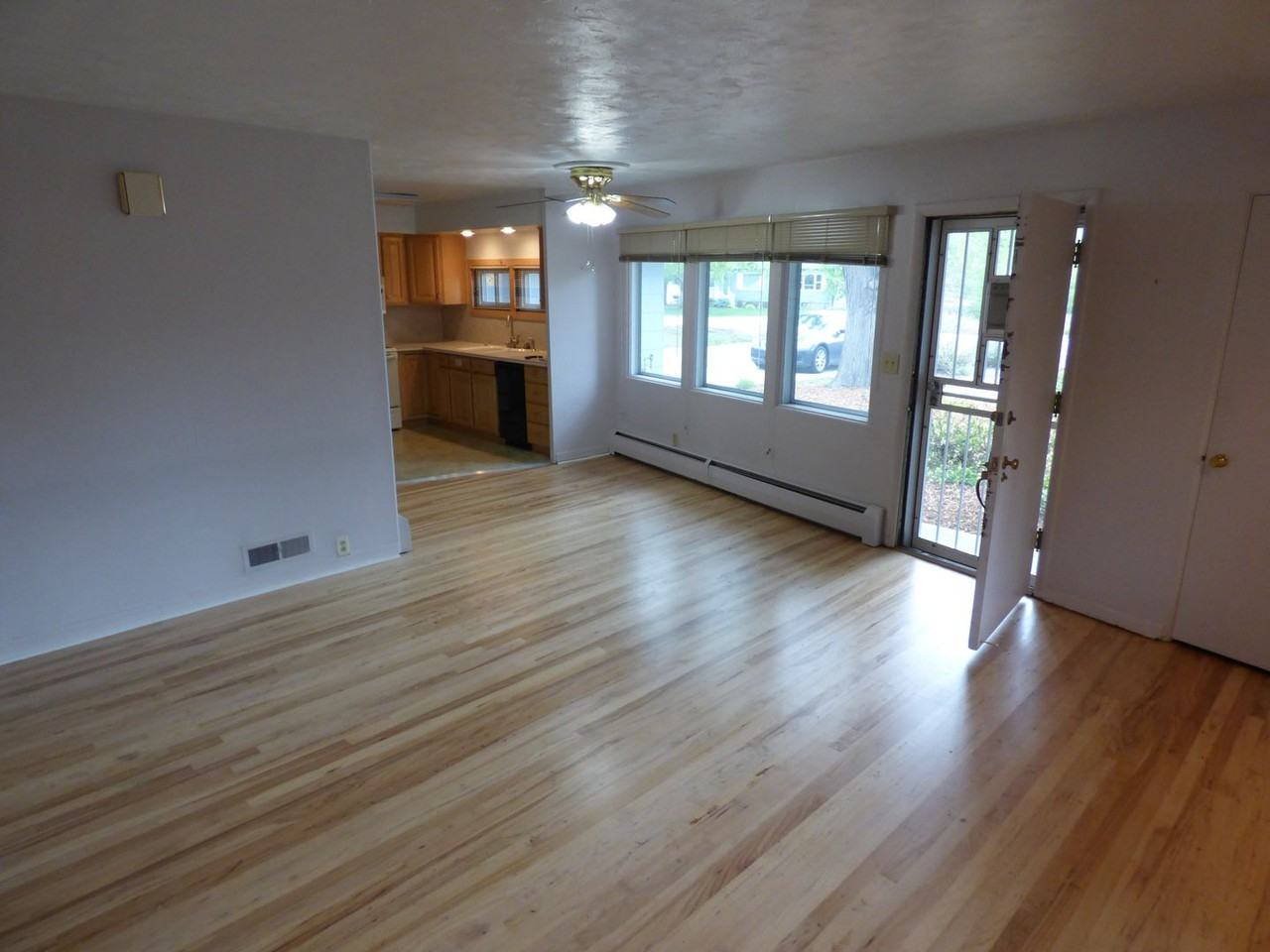 255 Ammons St - Photo 2 of 20