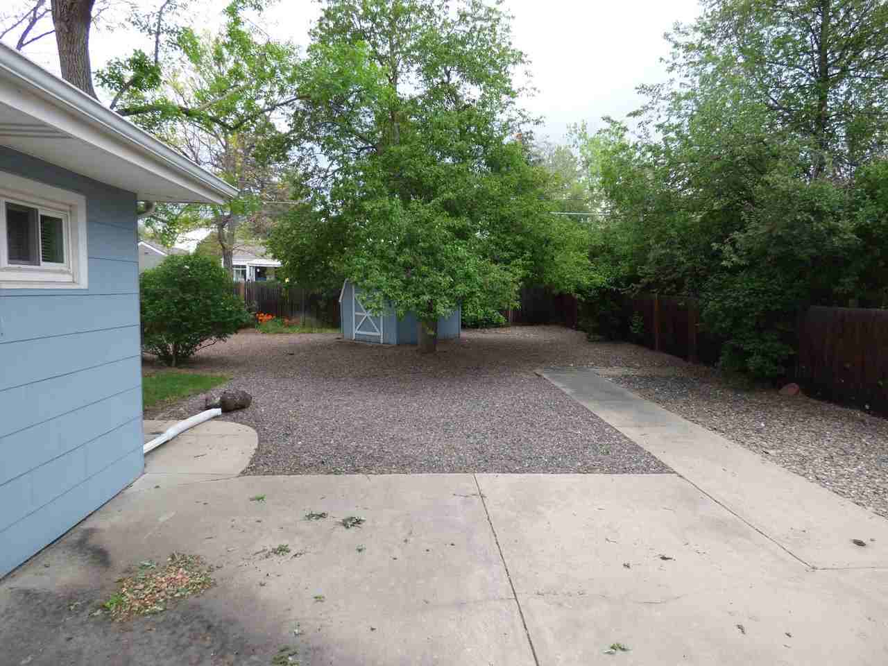 255 Ammons St - Photo 2 of 34