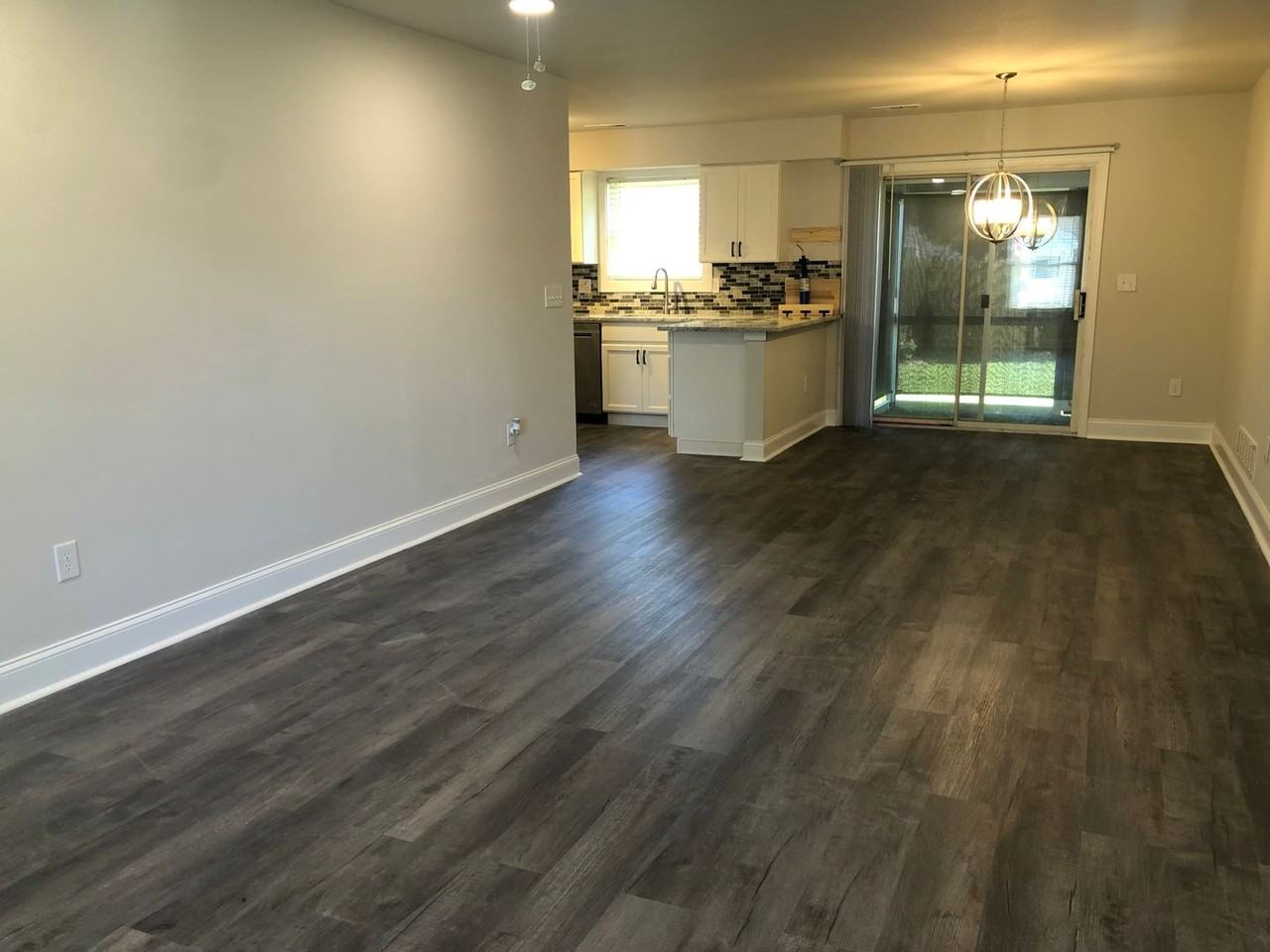 429 Rudder Ln - Photo 3 of 10