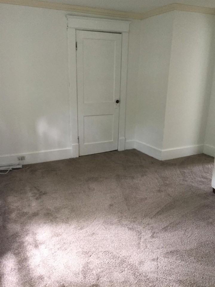 1714 Ashwood Ave #C - Photo 4 of 10