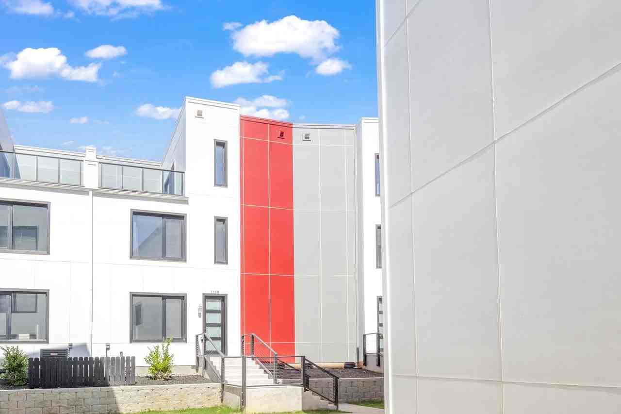 1110 Nova St - Photo 2 of 50