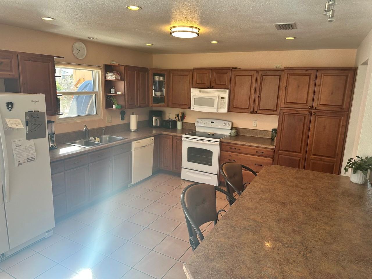4515 Zirconia Dr Ne - Photo 4 of 21