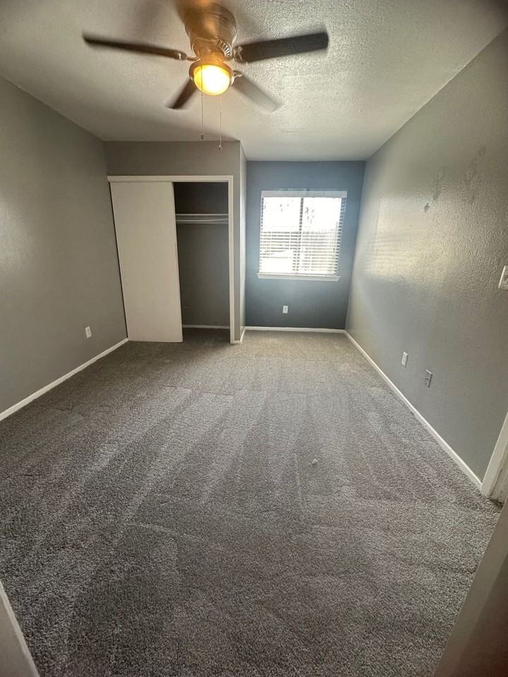 1100 Millview Dr #1201 - Photo 5 of 8