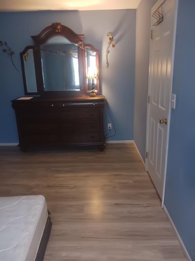 1 Creston Ave - Photo 2 of 8